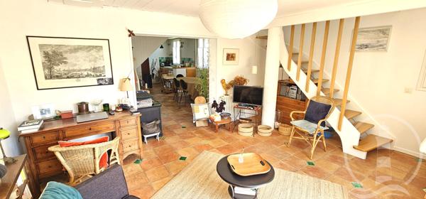 EXCUSIVITE - Maison de Charme au Coeur du Village