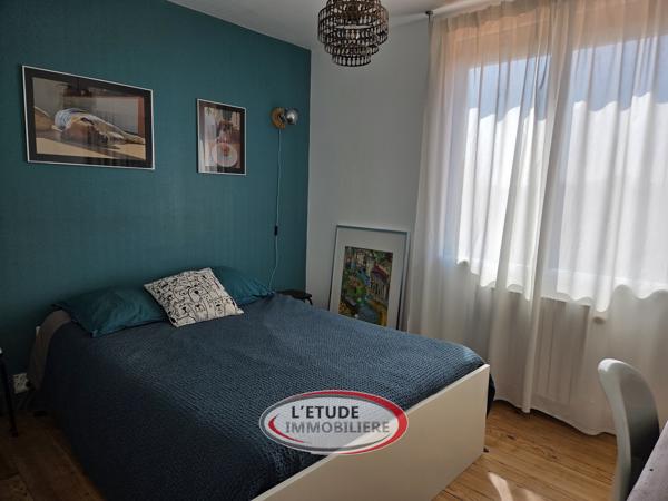 Rezé Trocardière : bien atypique et coup de coeur ! 101 m² habitables, jardin buccolique, terrasse et annexes