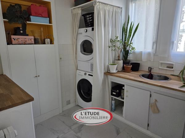 Rezé Trocardière : bien atypique et coup de coeur ! 101 m² habitables, jardin buccolique, terrasse et annexes
