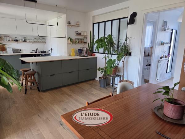Rezé Trocardière : bien atypique et coup de coeur ! 101 m² habitables, jardin buccolique, terrasse et annexes