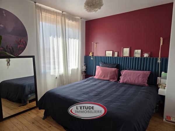 Rezé Trocardière : bien atypique et coup de coeur ! 101 m² habitables, jardin buccolique, terrasse et annexes