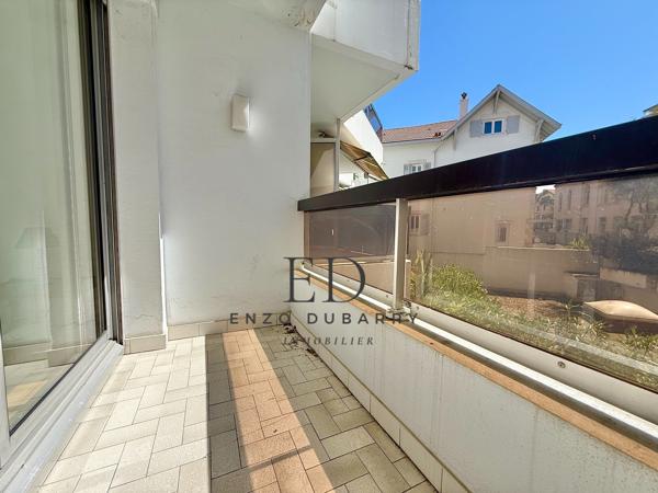 Appartement
         2 pièces
        - 55 m²