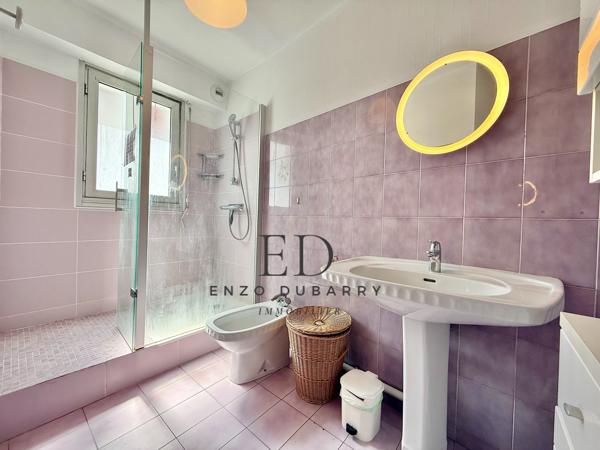 Appartement
         2 pièces
        - 55 m²
