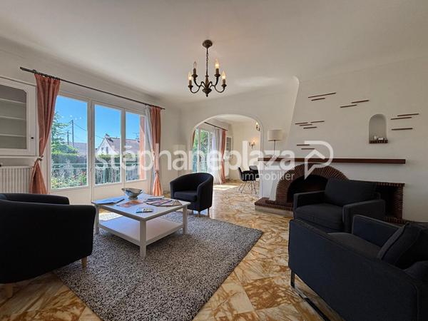 Maison 8 pièces 195.94 m2