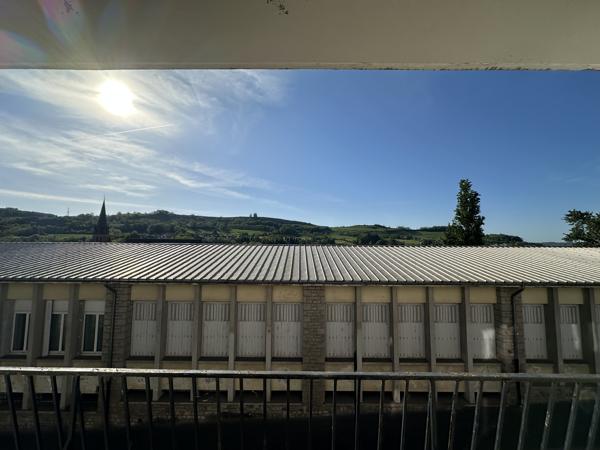 Agréable appartement de Type 4 avec stationnement et balcon. Aurillac (15000)