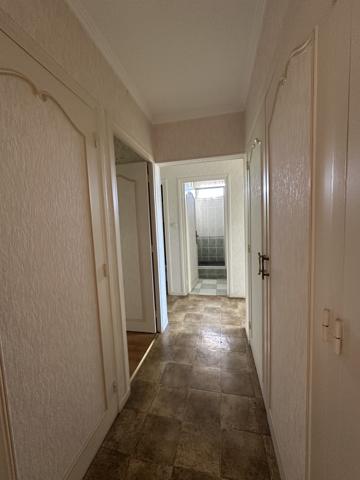 Agréable appartement de Type 4 avec stationnement et balcon. Aurillac (15000)