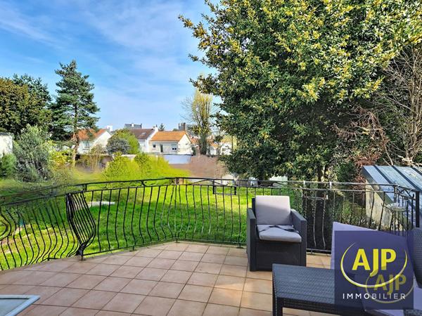 Vente maison Nantes : 399 380 € - AJP Immobilier Nantes Rond-Point de Rennes