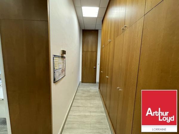 BUREAUX à LOUER de 146.1 m²