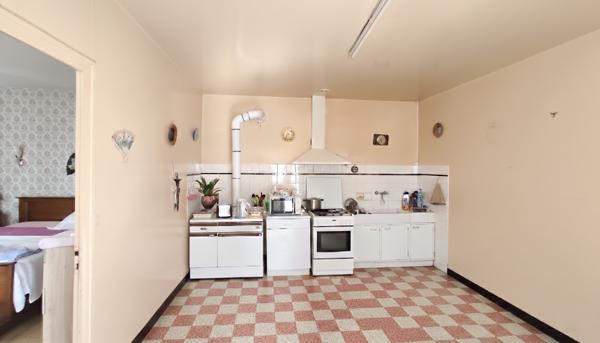 RARE - FERME A RENOVER