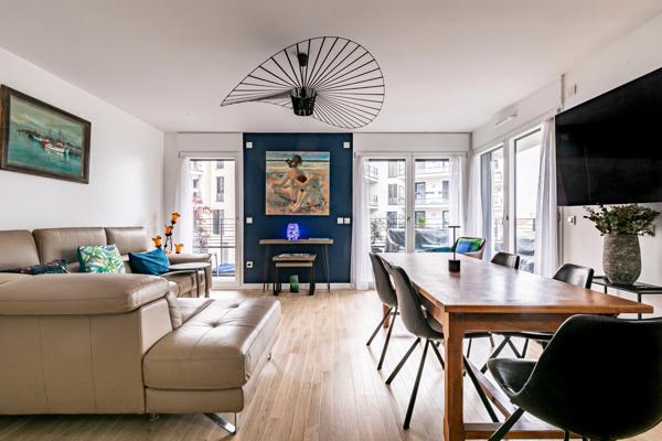 RUEIL-MALMAISON - QUARTIER BUZENVAL - APPARTEMENT 84 M² - 3 CHAMBRES - CUISINE OUVERTE SUR SALON - 2 SALLES DE BAIN - TERRASSE - 2 PLACES DE PARKING