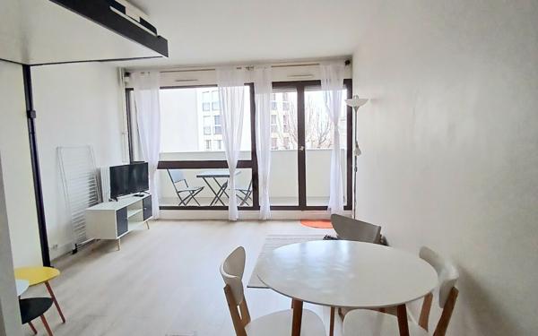 Appartement à louer    1 pièce • 29,75 m2 Paris 19