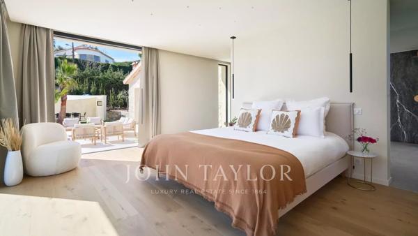 Magnifique villa entièrement rénovée au pied du village de Mougins