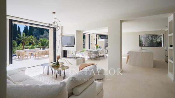 Magnifique villa entièrement rénovée au pied du village de Mougins
