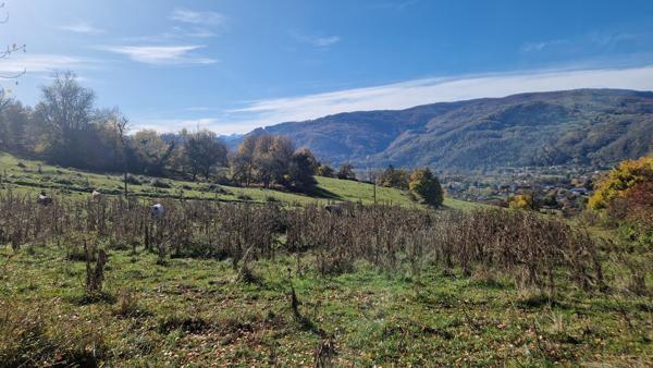 Maison de caractère au calme avec 2,7ha de terrain Foix