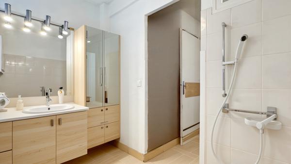 Saint-Nom-la-Bretèche (78860) MAISON BIEN ENTRETENUE ET IDEALEMENT PLACEE (PROCHE ECOLE, COMMERCES, COLLEGE ET TRANSPORTS).