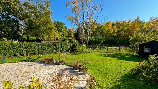 Saint-Nom-la-Bretèche (78860) MAISON BIEN ENTRETENUE ET IDEALEMENT PLACEE (PROCHE ECOLE, COMMERCES, COLLEGE ET TRANSPORTS).