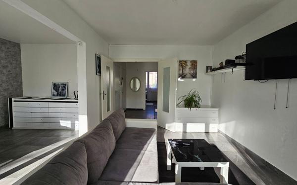 Appartement à vendre    4 pièces • 66,80 m2 Saint-Étienne