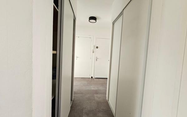 Appartement à vendre    4 pièces • 66,80 m2 Saint-Étienne