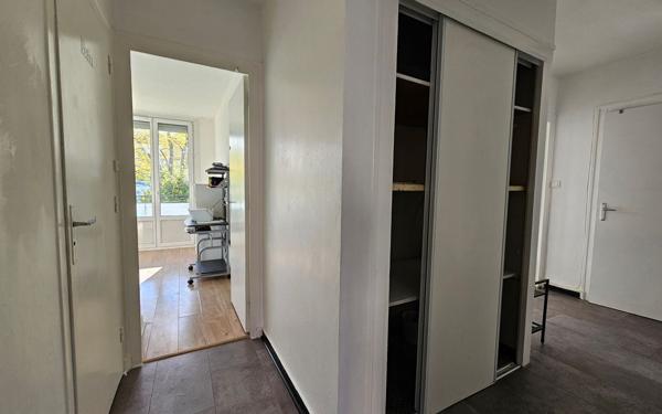 Appartement à vendre    4 pièces • 66,80 m2 Saint-Étienne