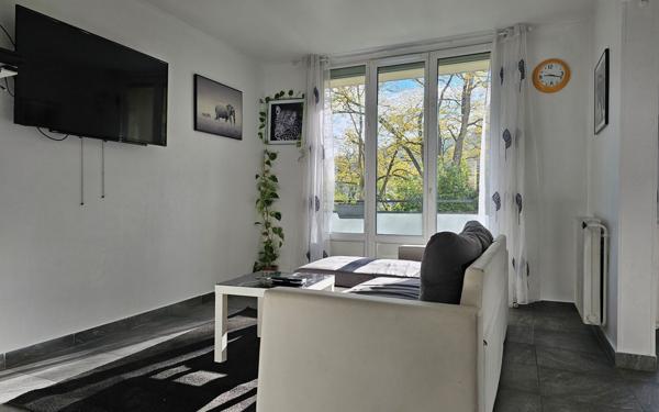 Appartement à vendre    4 pièces • 66,80 m2 Saint-Étienne