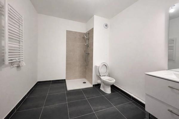 Vente                                                      Appartement
                        
                     2 pièces                      54 m2                     à Fontenay-Trésigny
