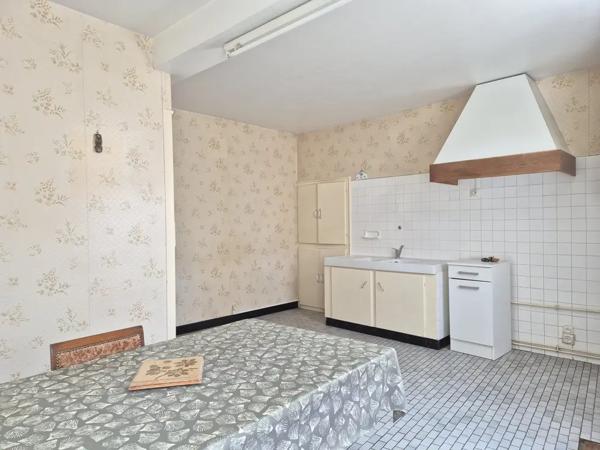 Maison 3 chambres à Aigre