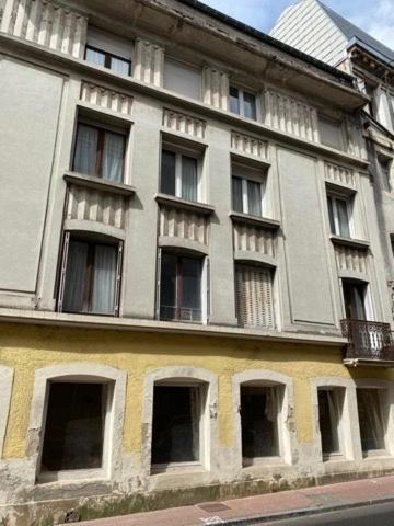 Immeuble de carractère à rénover  au coeur de Plombières les Bains