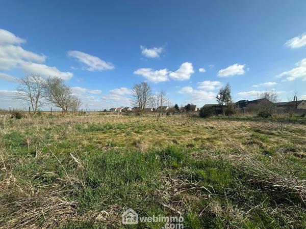 Terrain constructible 713 m² à Monceau-le-Waast 02000