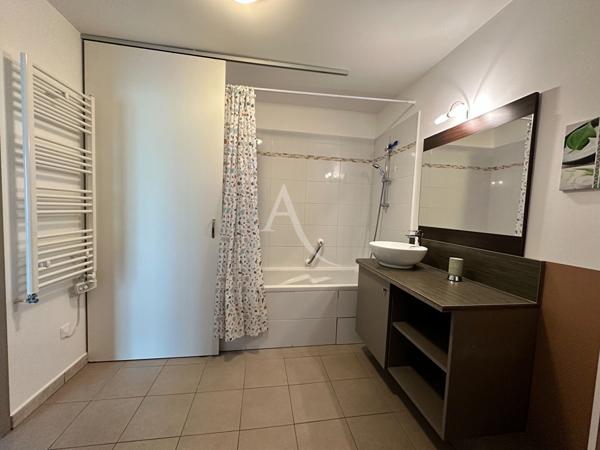 APPARTEMENT TYPE 2 DE 43.47 m2 AVEC TERRASSE ASCENSEUR PISCINE AU CALME GREOUX LES BAINS
