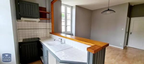 Appartement à louer 2 pièces 36.89m² Brive-la-Gaillarde (19100)