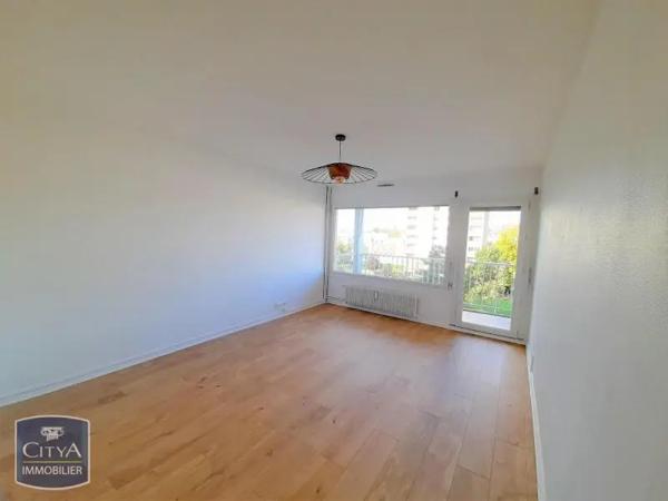 Appartement à louer 2 pièces 47.21m² Chalon-sur-Saône (71100)