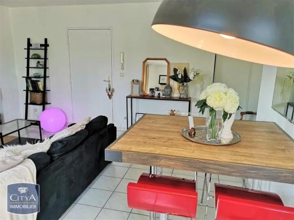 Appartement à louer 2 pièces 49.9m² Avignon (84000)