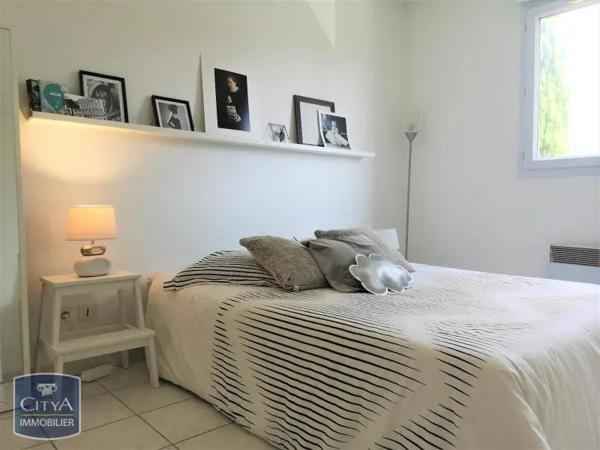Appartement à louer 2 pièces 49.9m² Avignon (84000)
