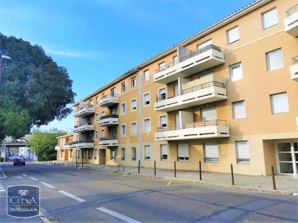 Appartement à louer 2 pièces 49.9m² Avignon (84000)