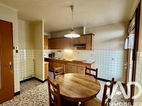 Maison à vendre 10 pièces 210 m² Saint-Julien-en-Genevois