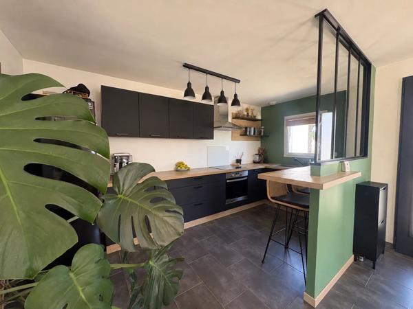 Vente                                                      Maison
                        
                                         94 m2                     à Saint-Jean-de-Boiseau