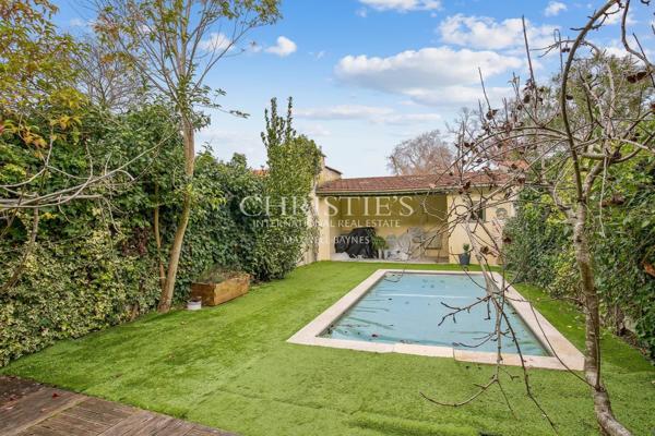 Saint Augustin – Maison en pierre avec garage et piscine
