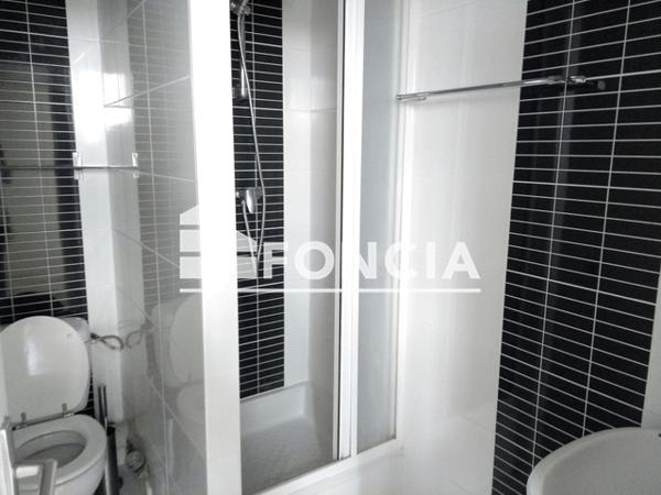 Location Appartement 2 pièces 29.07 m² - 7 RUE LAMOTTE PIQUET Brest 29200