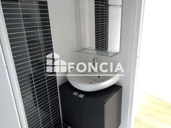 Location Appartement 2 pièces 29.07 m² - 7 RUE LAMOTTE PIQUET Brest 29200