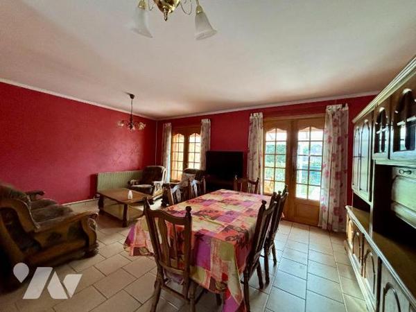 EN EXCLUSIVITE : Maison à vendre à BAILLEUL quartier Saint-Amand

Cette maison est située à 5...