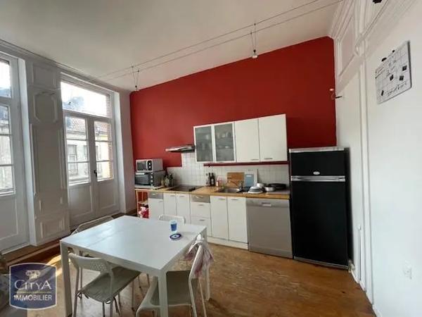 Appartement à louer 3 pièces 81.94m² Lille (59000)