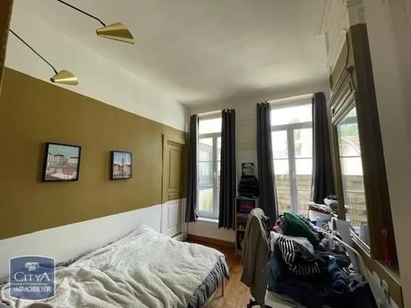 Appartement à louer 3 pièces 81.94m² Lille (59000)