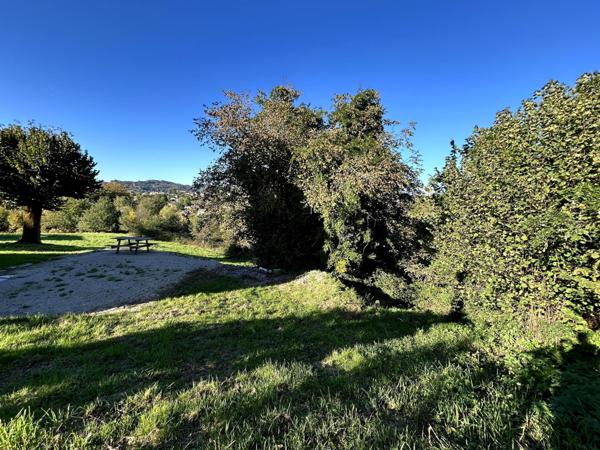 MAISON A VENDRE  EN PIERE REFAIT A NEUF