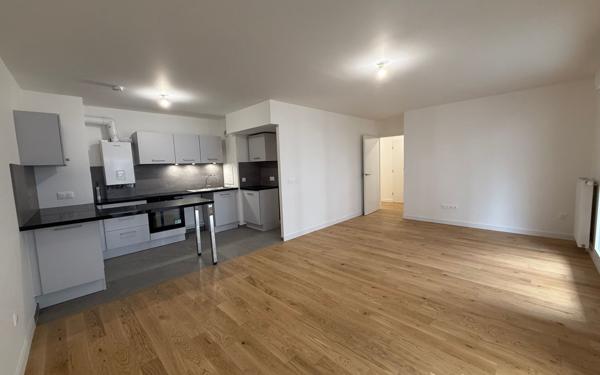 Appartement à louer    3 pièces • 67,93 m2 Clichy