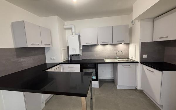 Appartement à louer    3 pièces • 67,93 m2 Clichy