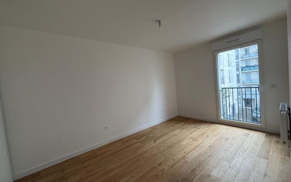 Appartement à louer    3 pièces • 67,93 m2 Clichy