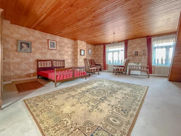 MAISON A VENDRE - FACHES THUMESNIL Limite RONCHIN - 160 m 2 - 299 000 €