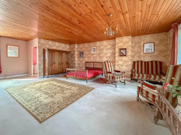 MAISON A VENDRE - FACHES THUMESNIL Limite RONCHIN - 160 m 2 - 299 000 €