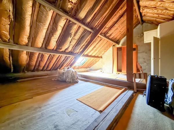 MAISON A VENDRE - FACHES THUMESNIL Limite RONCHIN - 160 m 2 - 299 000 €