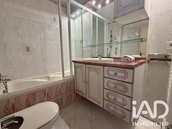 Appartement à vendre 5 pièces 98 m² Fréjus
